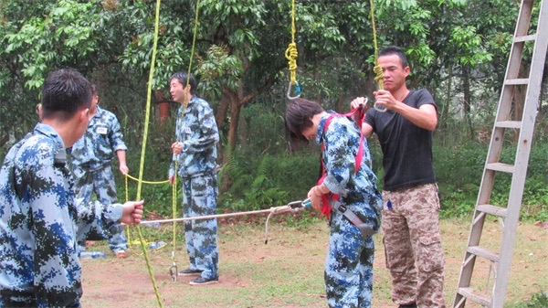 武汉拓展公司案例|正念教育拓展案例|武汉富贵华服饰团建拓展案例